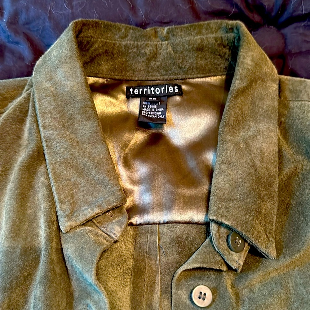 100% green suede jacket could also be used as shirt